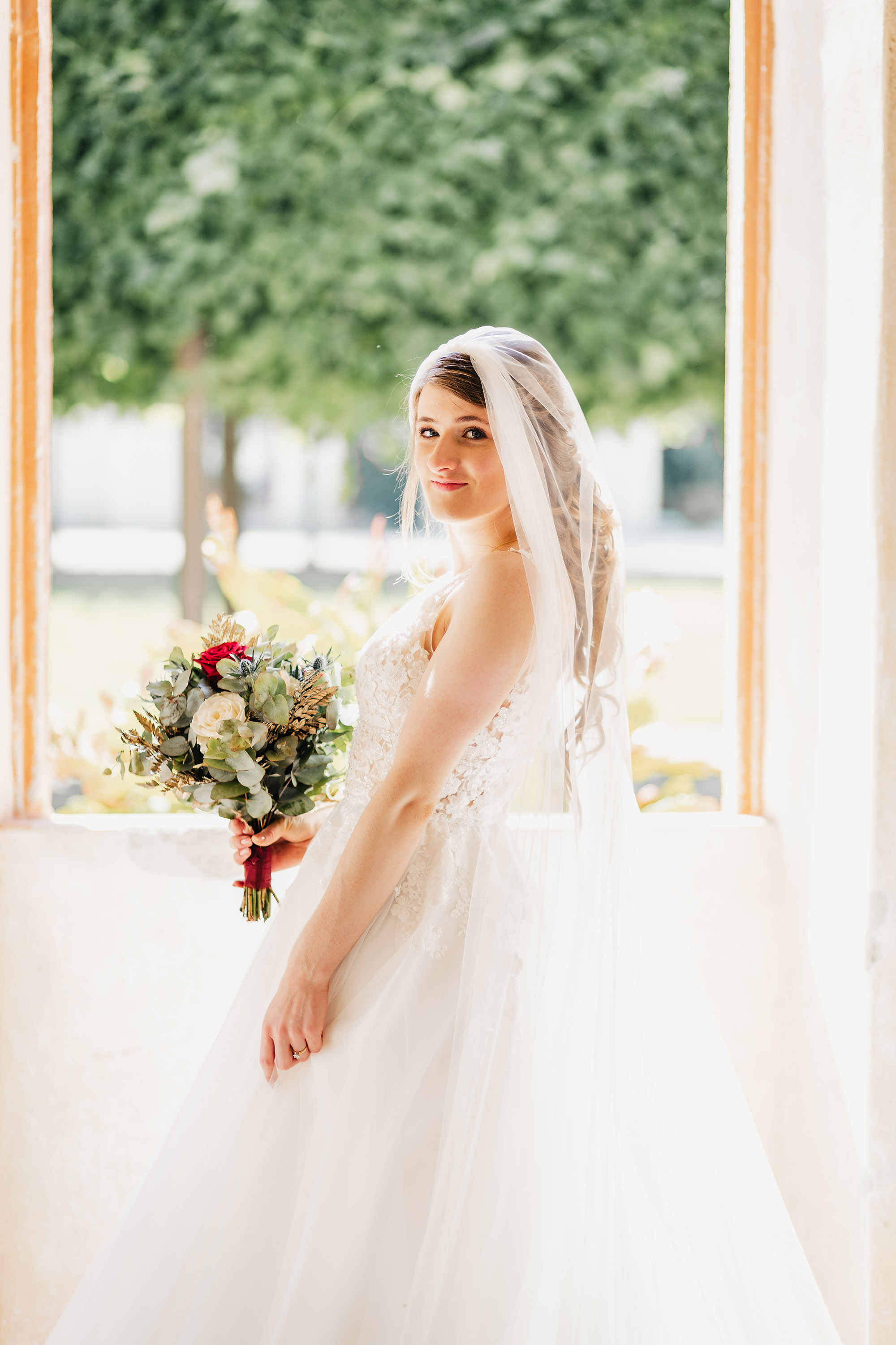 Braut Portrait im Editorial Stil